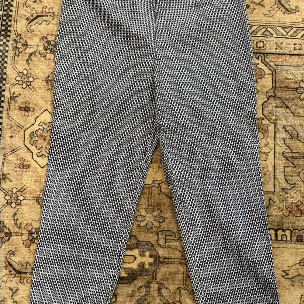 Fit and Fabulous by Sharon Young Size 16 Stretch Crop / Capri Pants Navy / White